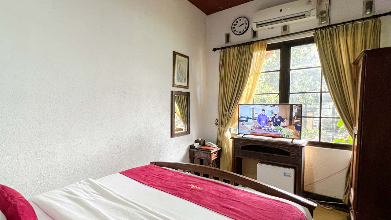 Tangga di Living Room - The Mansion House