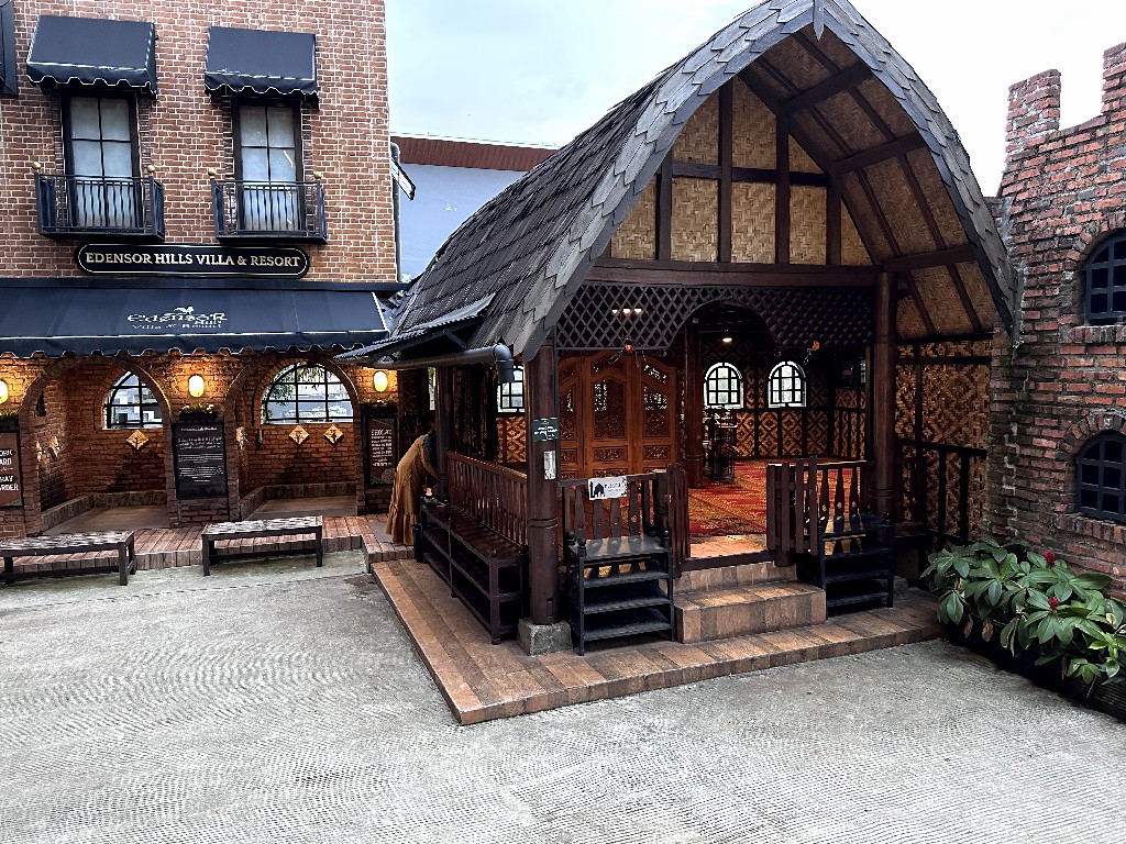 Living Room - The Mansion House 2