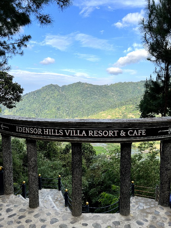 Tangga di Living Room - The Mansion House