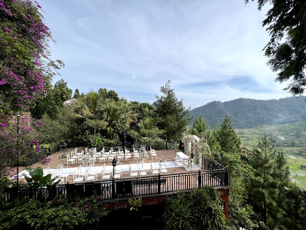 Living Room - The Mansion House 5